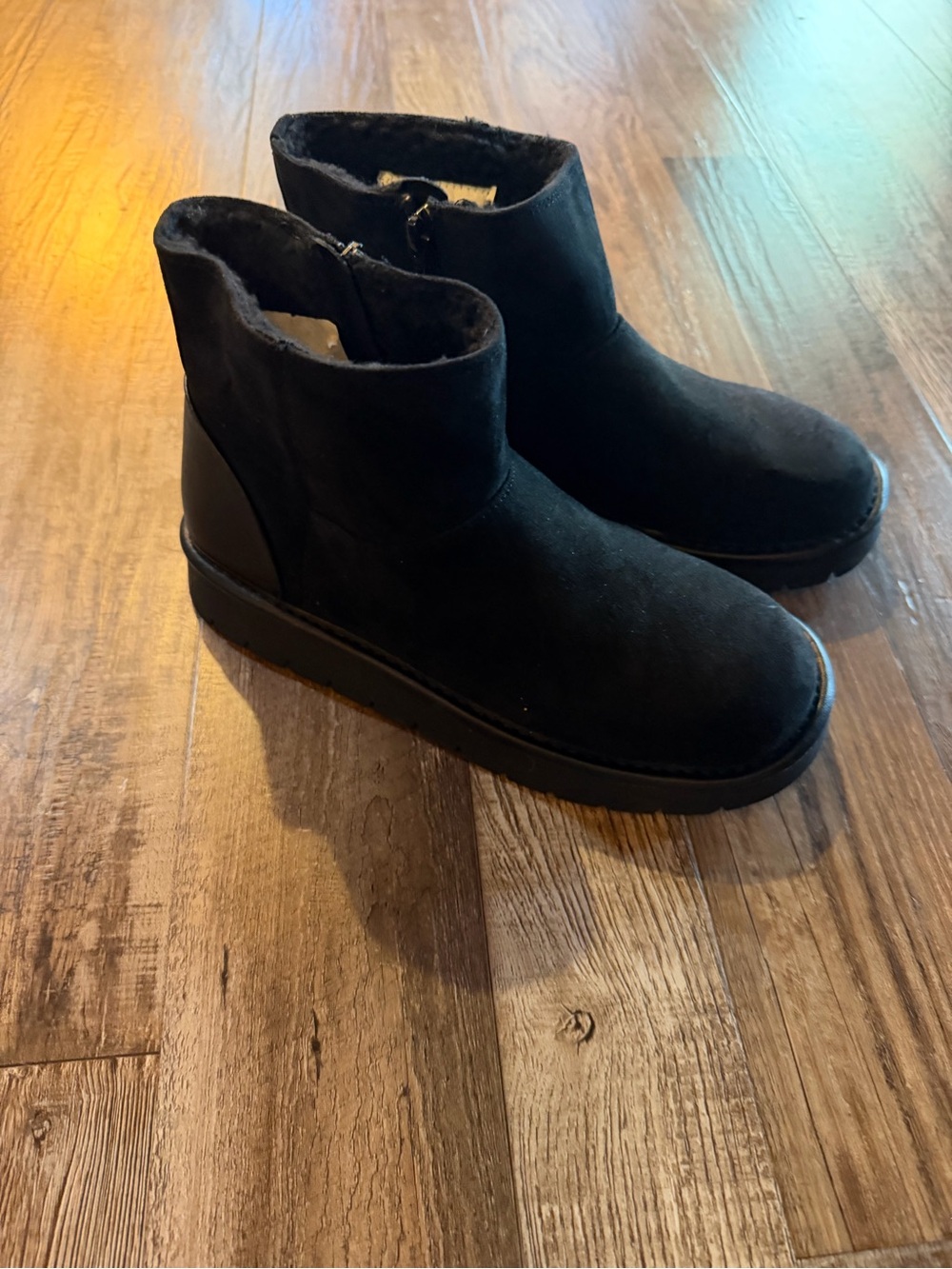 Cat & Jack Black Kids Suede Ankle Boots Sz 4 youth